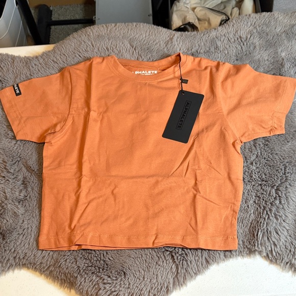 Alphalete Tops - NWT Alphalete Women's Short Sleeve Crop Tee
